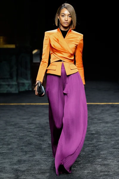 Look 18